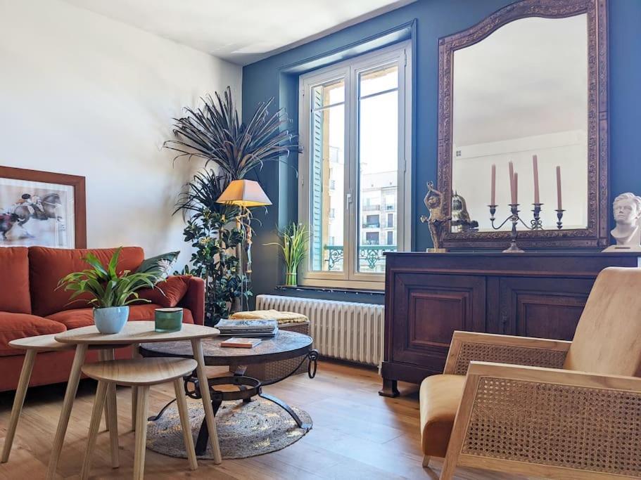 Appartement L'Ideal Hyper Centre-Ville Charleville-Mézières Dış mekan fotoğraf