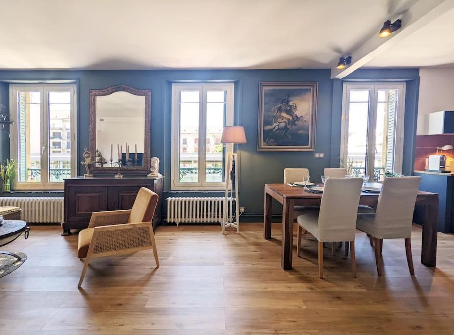 Appartement L'Ideal Hyper Centre-Ville Charleville-Mézières Dış mekan fotoğraf