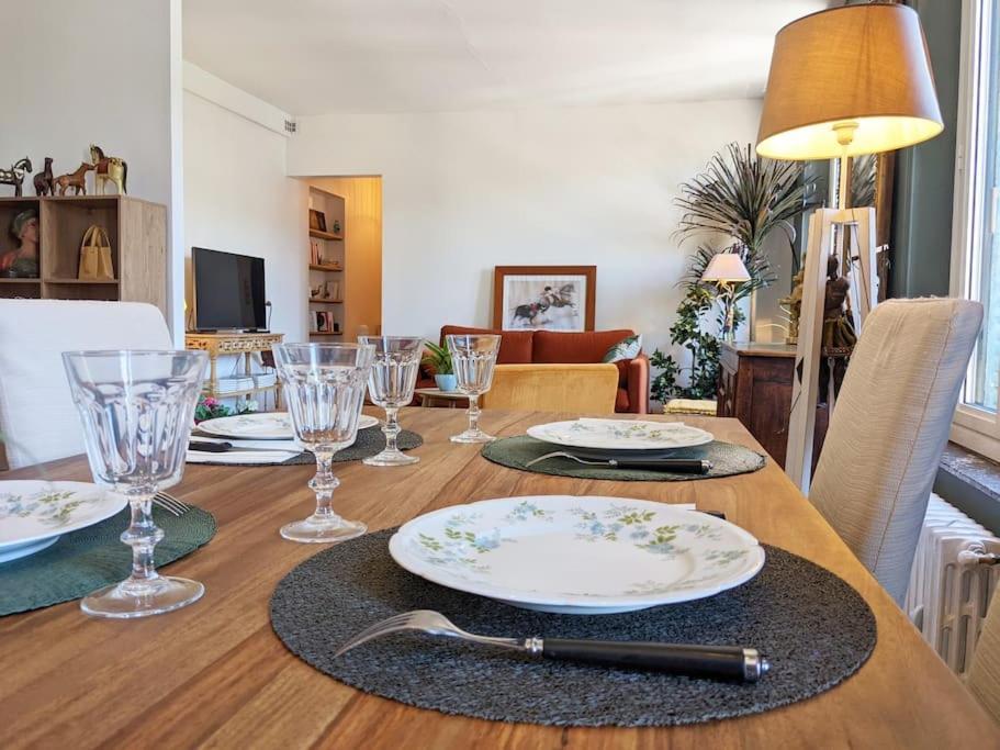 Appartement L'Ideal Hyper Centre-Ville Charleville-Mézières Dış mekan fotoğraf